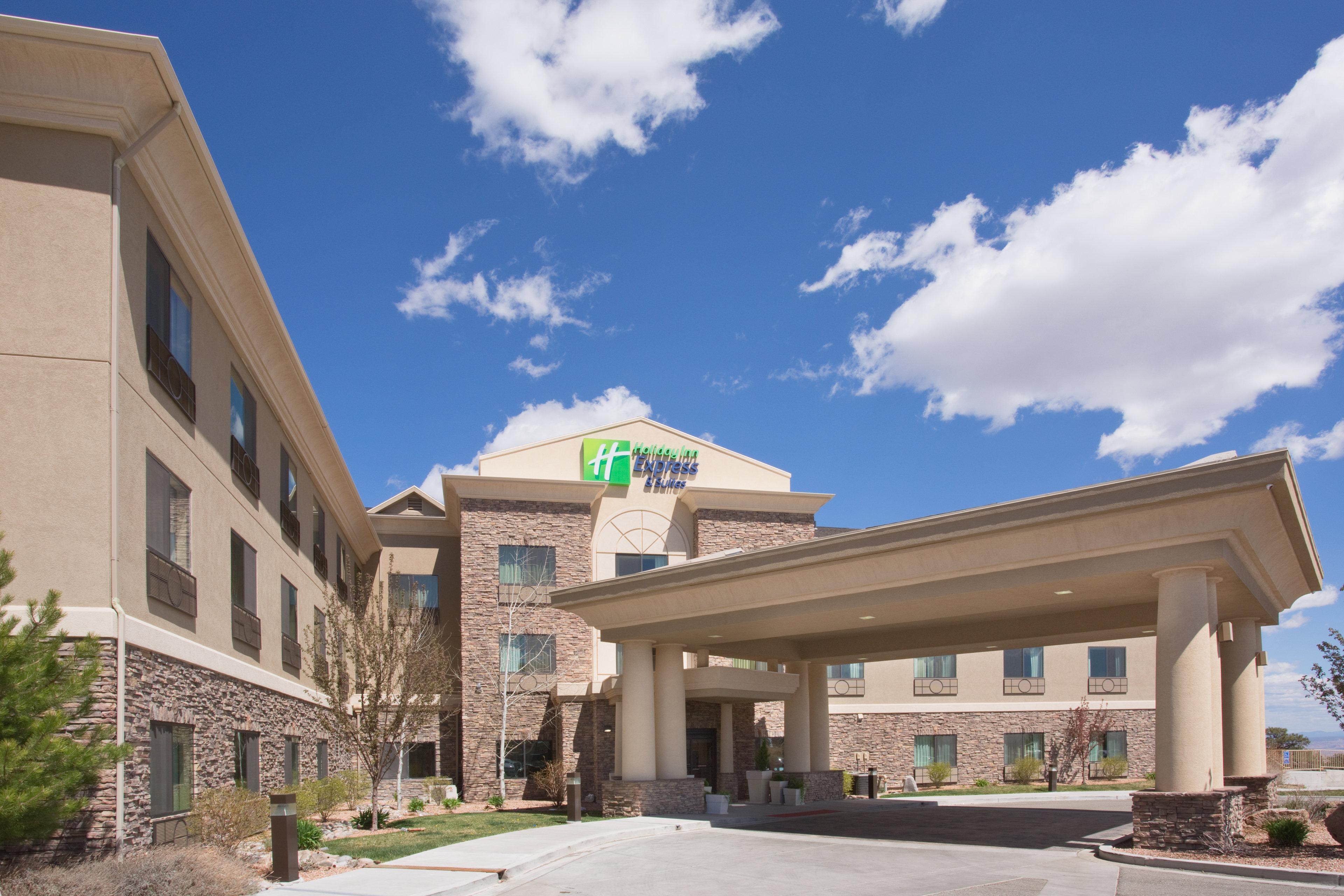 Holiday Inn Express And Suites Los Alamos Entrada Park By Ihg Buitenkant foto