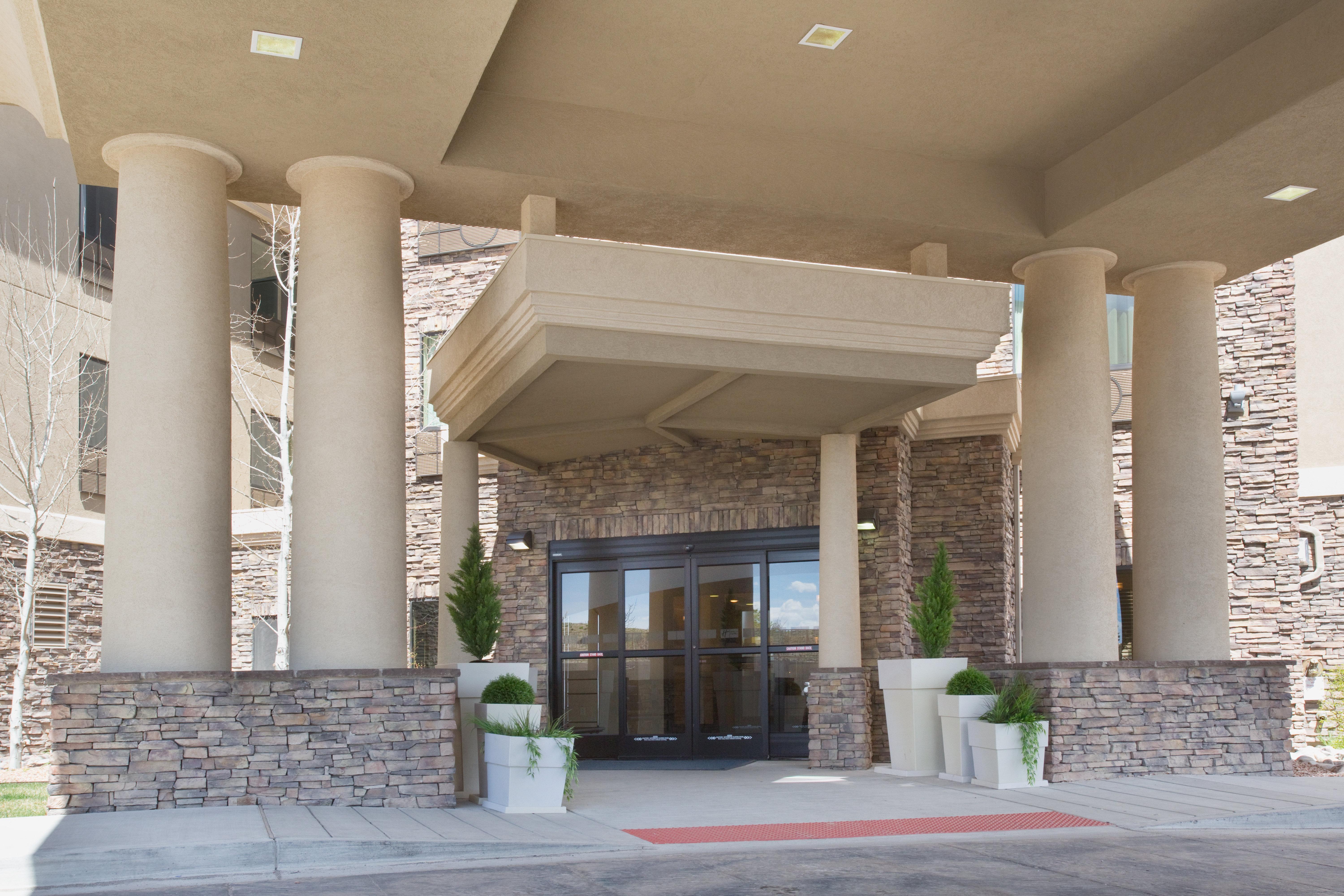 Holiday Inn Express And Suites Los Alamos Entrada Park By Ihg Buitenkant foto