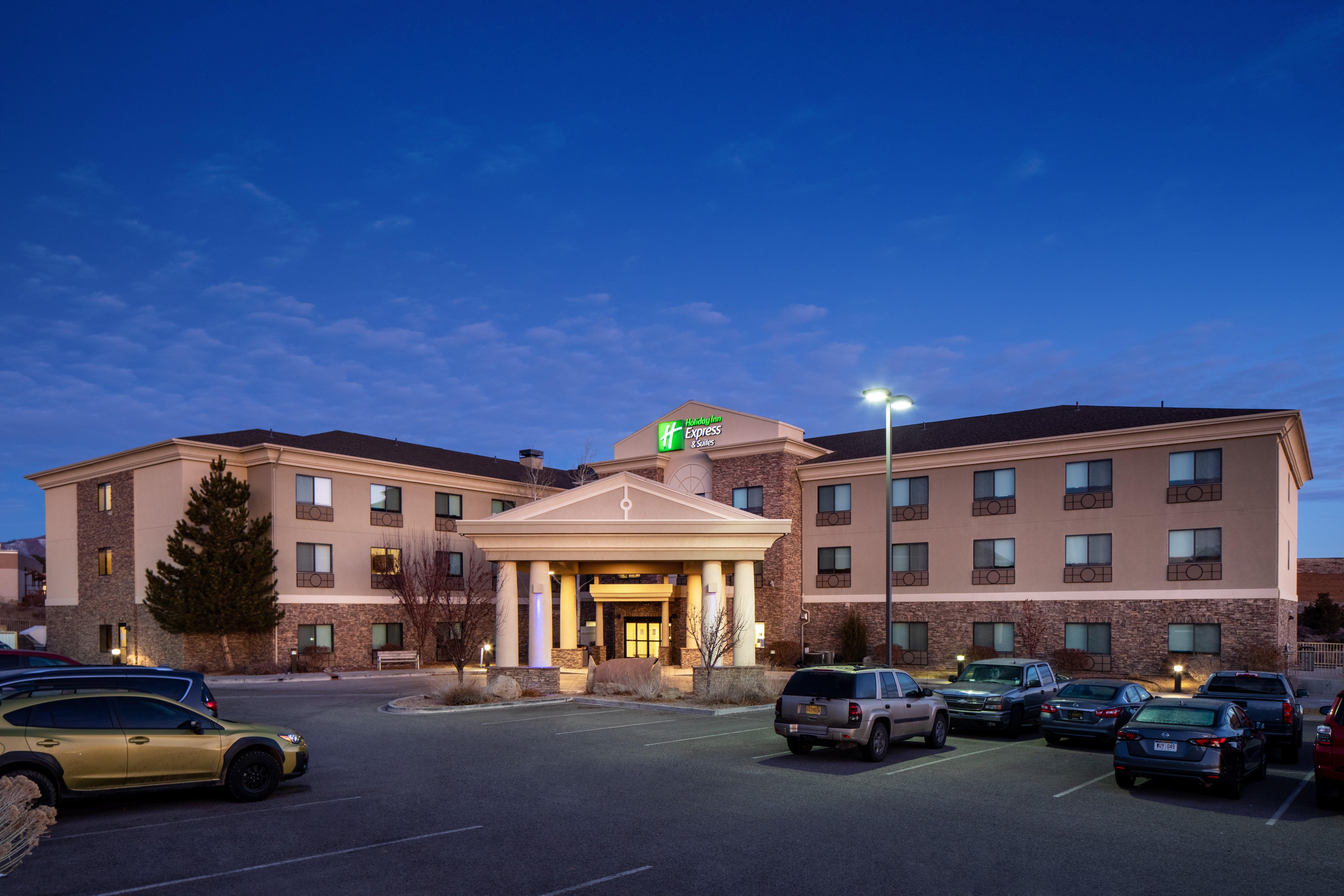 Holiday Inn Express And Suites Los Alamos Entrada Park By Ihg Buitenkant foto
